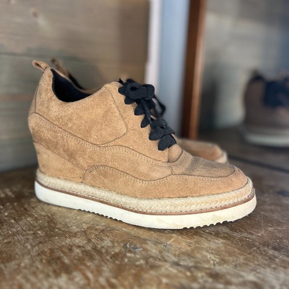 SUEDE STACKED ATHLEISURE BOOT - Picture 3 of 5
